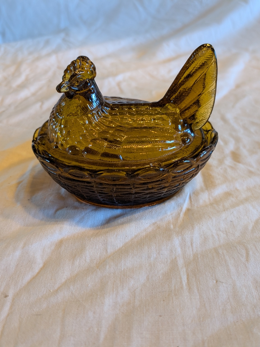 2/100$ Westmoreland Amber Glass Hen-on-Nest Candy Dish